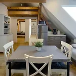 Schwanenburg Апартаменты *