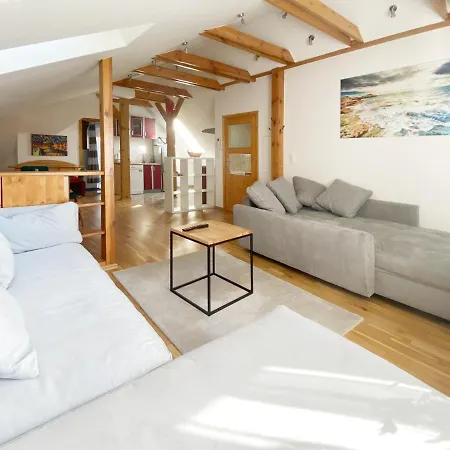 Schwanenburg Lägenhet *