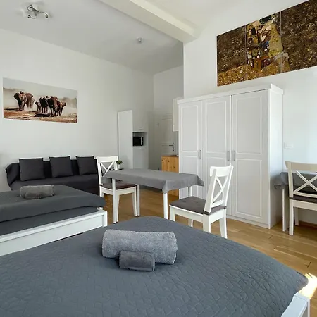 Schwanenburg * Kolonie Rontgental